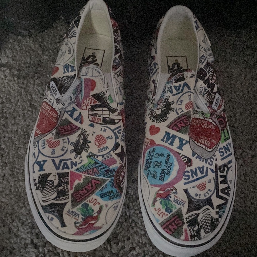 Graphic design slip on vans (accepting offers)🧚‍♀️